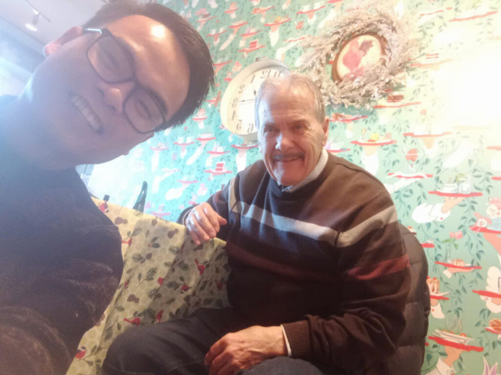 TapLook: A Leading Brand Supporting Seniors Across Canada 5 z6182393686617 440d6531c1edaa81ea9b63eafc2b76d6