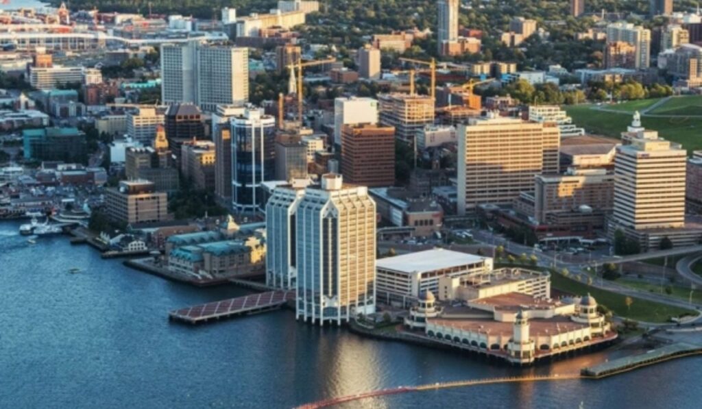 Mobile beauty care services for seniors in Halifax