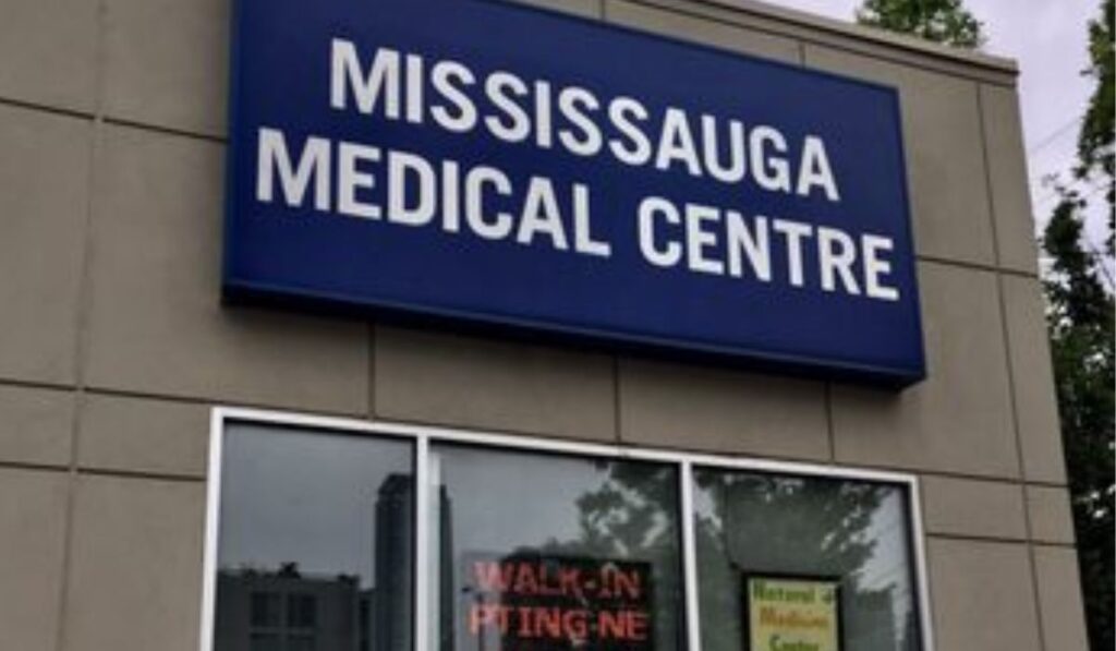 Mobile beauty care services for seniors in Mississauga