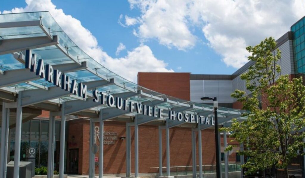 Mobile beauty care services for seniors in Markham