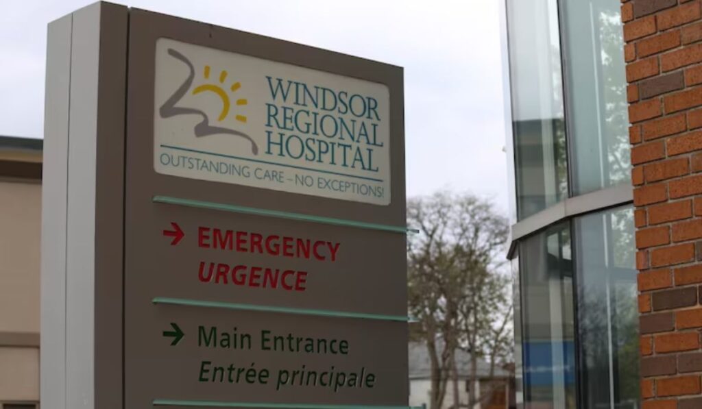 Mobile beauty care services for seniors in Windsor