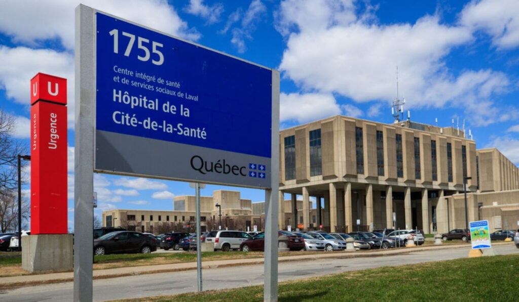 Mobile beauty care services for seniors in Laval