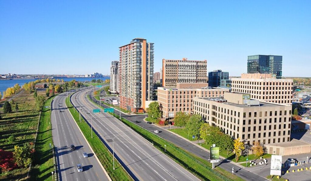 Mobile beauty care services for seniors in Longueuil