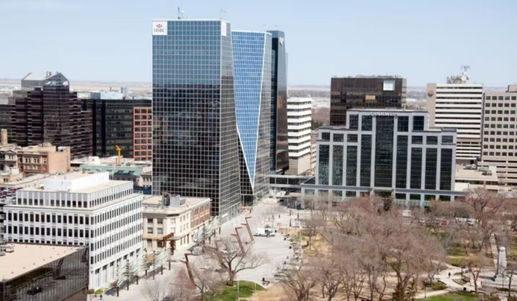 Mobile beauty care services for seniors in Regina