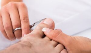 Mobile Manicure For Senior