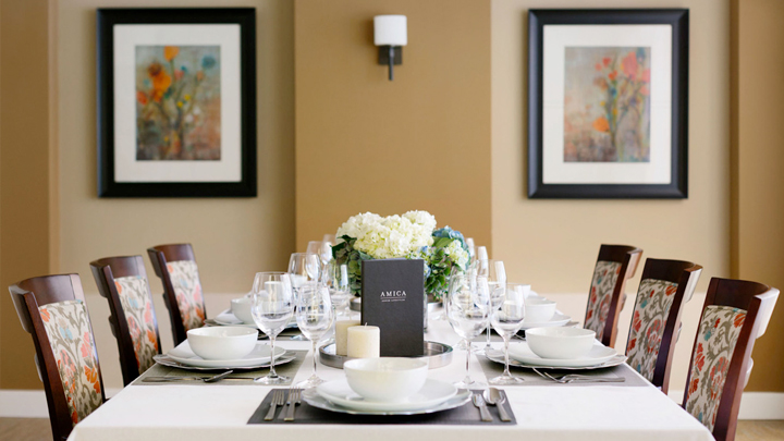 3 Amica Britannia dining room