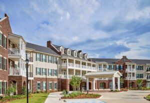 Retirement Community Living vs Senior Housing