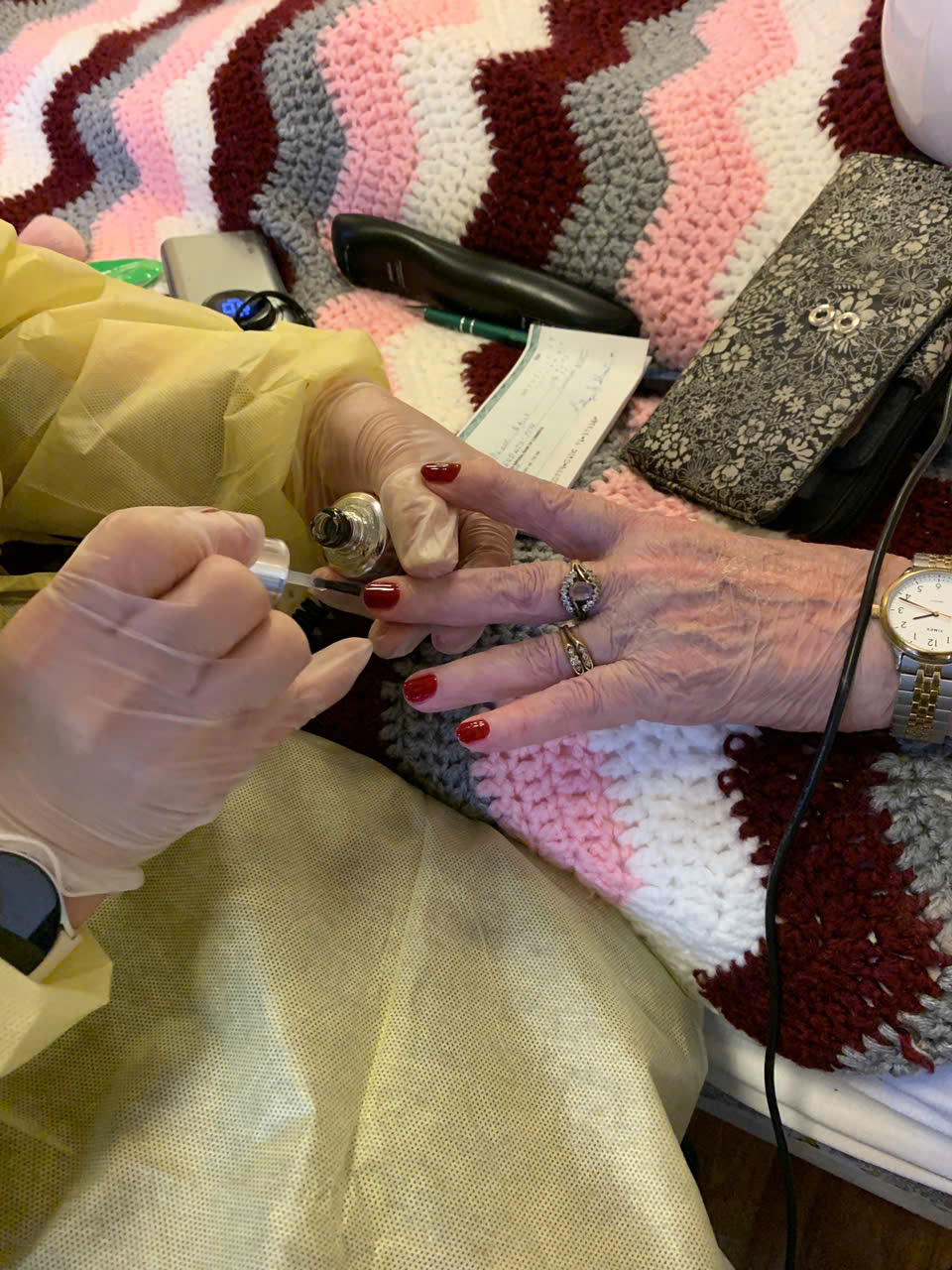 From January 5, 2026, TapLook Encourages Clients to Choose Monthly Care Service Packages 2 z7242515941810 a8d7eb6ce82db88bf83a82426c1d0b3f